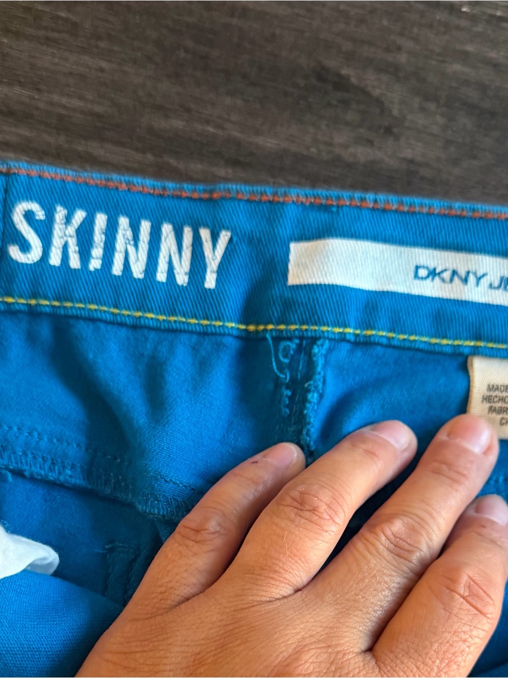 DKNY Women’s Skinny Jeans in Bright blue with Contrast Stitching